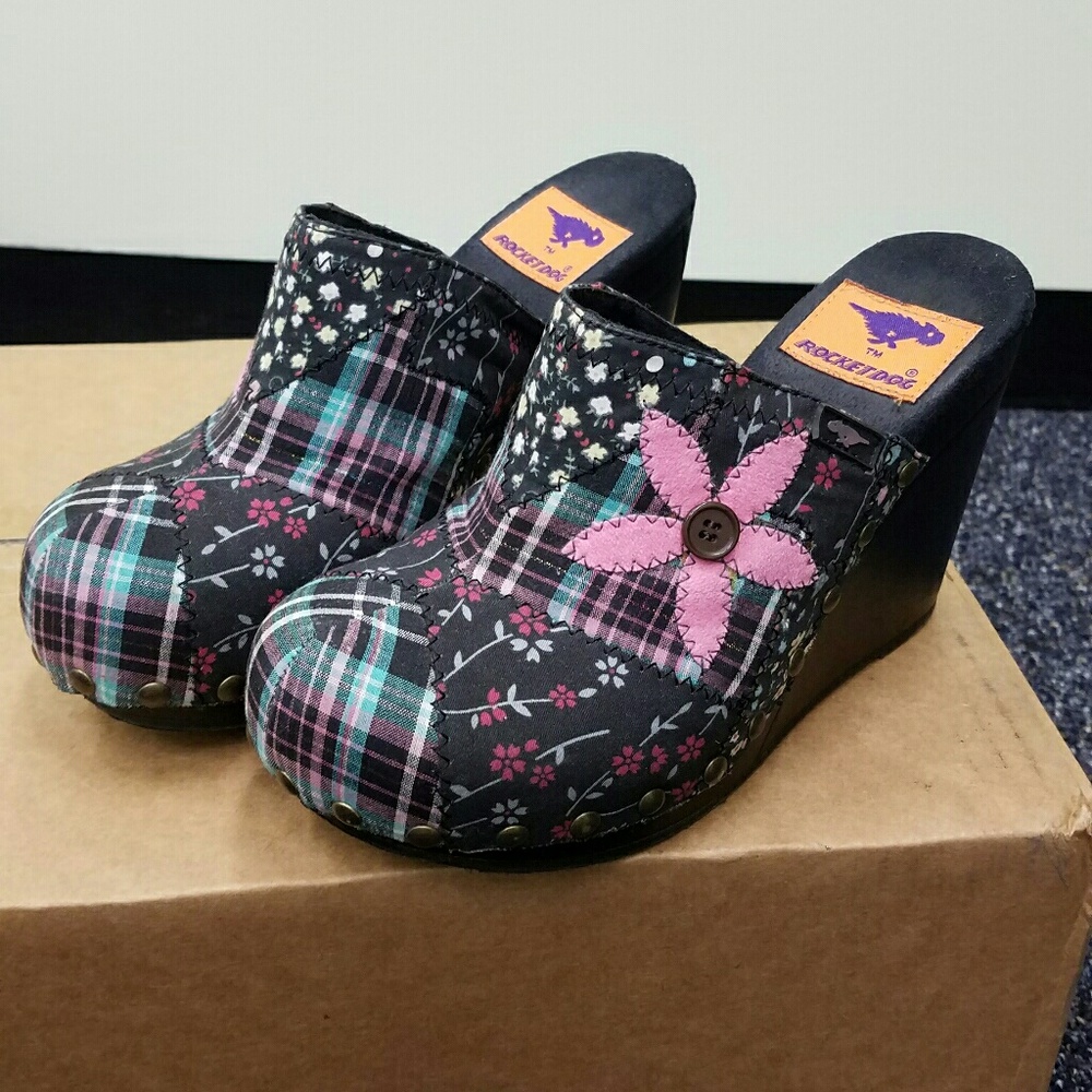 Clogs